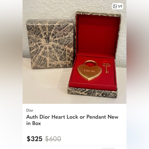 Christian Dior Gold Heart Padlock & Key Set - VIP Gift! The Christian Dior 🔐 - Picture 7 of 7